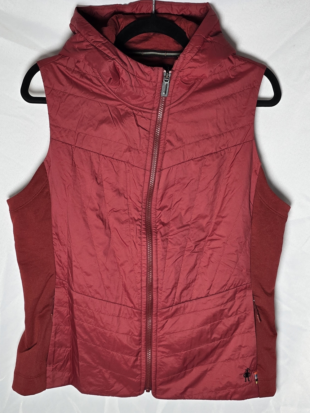Smartwool Quilted Hooded Puffer Vest in Deep Red Merino Wool Blend, Sz L